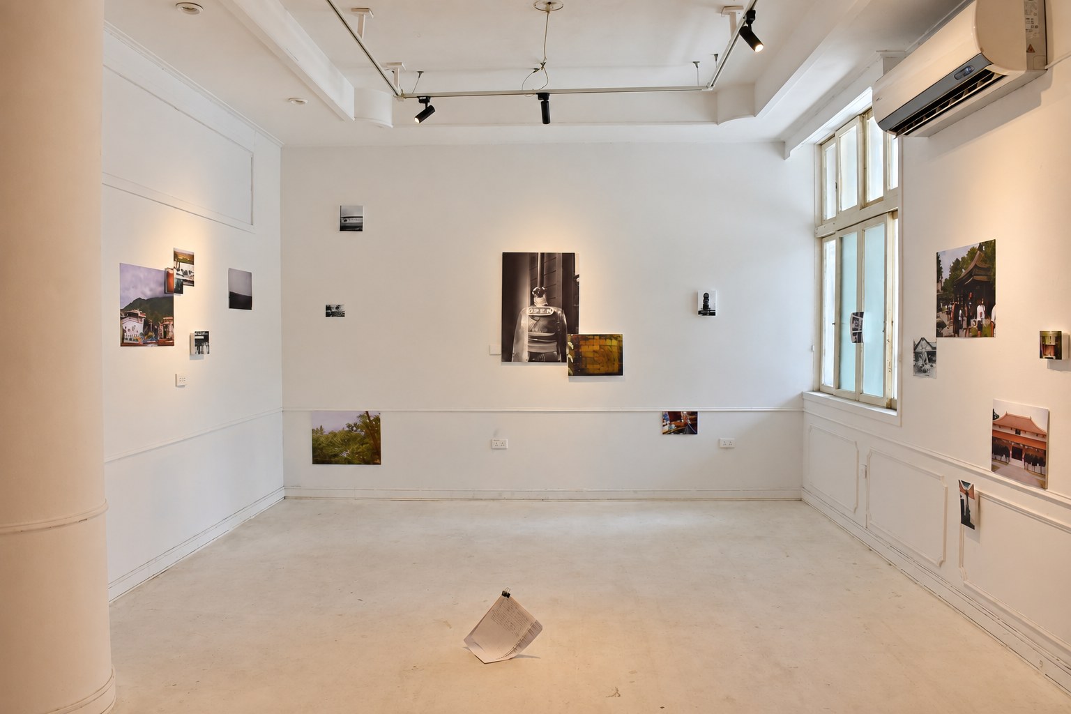Dust before the Wind：台南・不存在劇場での展示全景